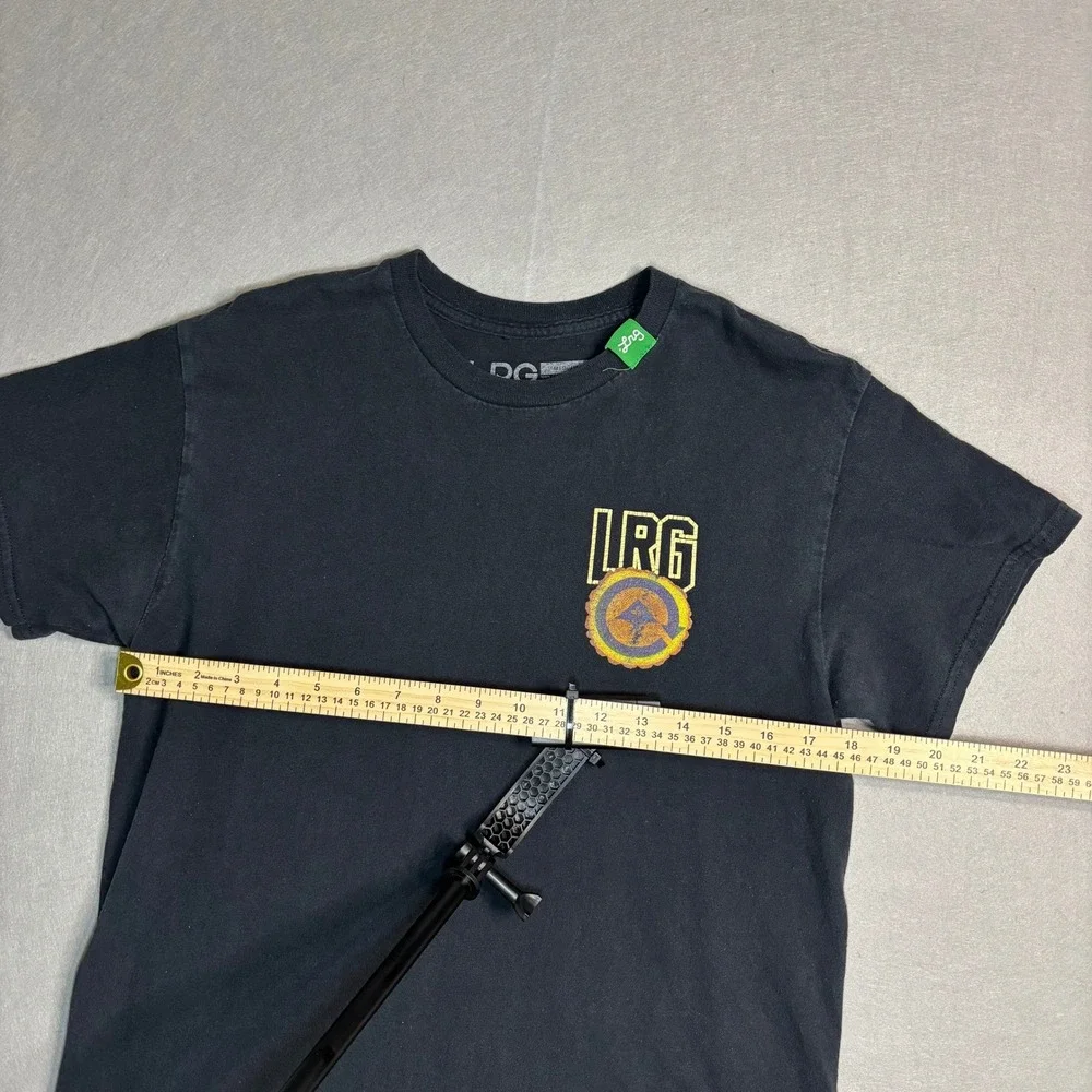 LRG Earth Lessons Graphic T-Shirt Men's Medium Black 100% Cotton - Picture 2 of 16